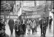 Italienische Arbeiter bei 1. Mai Umzug in Bern 1970