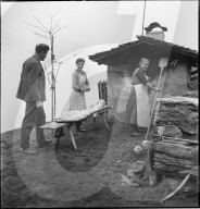 Brotbacken in Safien-Zalön, 1941