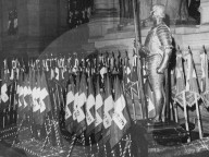 Kriegsende, Fahnenehrung, Fahnen im Bundeshaus;  1945