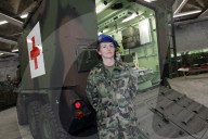 Soldatin bei Sanitatsfahrzeug Piranha I, 2005 
