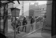 Polizisten bei 1. Mai Demonstration in Zürich 1973
