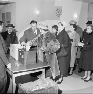 Aarauerinnen beim ersten Wahlgang, 1962