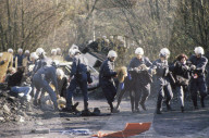 Polizei führt Demonstranten ab, 'Zaffaraya'-Räumung 1987