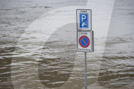 NEWS - Hochwasser auf dem Rhein