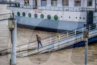 NEWS - Hochwasser auf dem Rhein