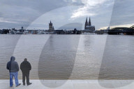 NEWS - Hochwasser auf dem Rhein
