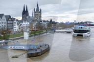NEWS - Hochwasser auf dem Rhein