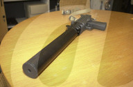 Uzi-Maschinengewehr mit Schalldämpfer, 2006