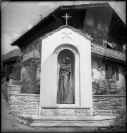 Betstock mit Madonna in Verbier 1942