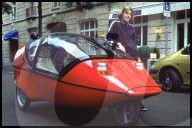 Nicola Spirig mit Elektromobil Twike, 2000