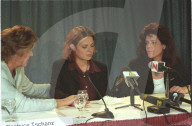 Danja Walther, entflohene Geisel an Pressekonferenz, 1999
