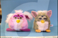 Echter 'Furby' und 'Mowgwai', der falsche 'Furby' 1999