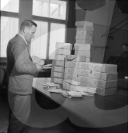 Zentralstelle für Lebensmittelrationierung; 1942