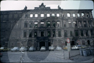 Gebäude-Ruine als Gedenkstätte an den 2.WK, Dresden