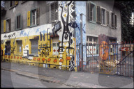 AJZ mit Sprayereien, Graffitis 1980