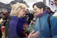 Demonstration für Christiane Brunner: Barbara Haering (r)1993