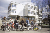 Jugendliche mit Mofas, 1987