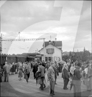 Demonstranten, Ankunft, Protest gegen Kraftwerkbau; Wasserkraftwerk; 1952