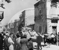 Landung der Alliierten auf Sizilien: Soldaten als Befreier begrüsst, 1943