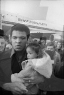 Muhammad Alis Ankunft in Zürich-Kloten 1971