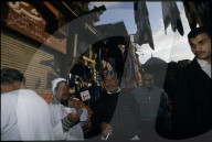 Einheimische im Basar von Kairo 1998