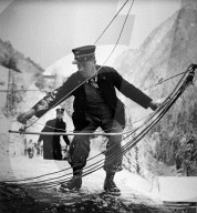 Lawine verschüttet Gotthardlinie, Bahnangestellter, 1944