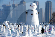 FEATURE - Papa Schneemann und seine Kinder