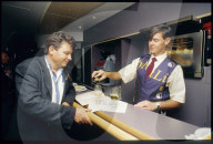 City Night Line 1995: Bar 