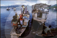 Schiffe im Hafen von Kupang, 1986