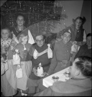 Weihnachtsfest, Internierte feiern Weihnachten; 1940