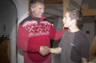 Sandro Müller dankt seinem Retter Hans Küpfer, Günsberg 2006