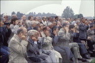 Zuschauer halten die Ohren zu, Flugschau, Emmen 1990