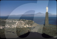 Christus-Statue thront über San Sebastian, Gomera 1984
