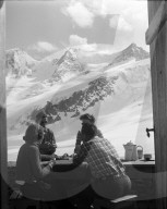 Zweitägige hochalpine Skitour im Berner Oberland, 1950