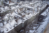 Verschneite Dächer der Berner Altstadt 1980