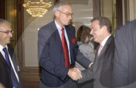 Bernhard Weissberg, Michael Ringier und Gerhard Schröder 2004