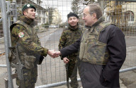 Samuel Schmid besucht am Neujahr die Soldaten