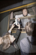 Alexander Solschenizyn bei seiner Ankunft im Zürcher Hauptbahnhof 1974