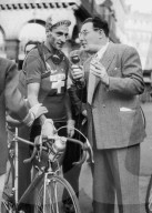 Ferdy Kübler mit Radioreporter Zitrone
