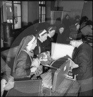WK 2: Aerztemission nach Belgien unterwegs, 1944