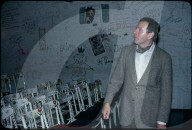Roland Rasser im Saal seines Théâtre Fauteuil 1979