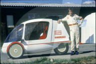 Marc Surer mit Solarmobil 1987