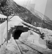 Lawine versperrt Eingang ins Lötschental