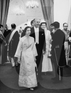 Schweizer Botschafter König mit Gattin an Kaiserkrönung von Reza Pahlavi und Farah Diba, 1967 
