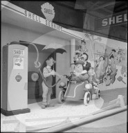 21. Internationaler Automobilsalon Genf 1951: Shell-Stand