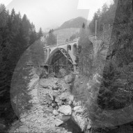 Bau einer neuen Betonbrücke über die Maienreuss; 1959
