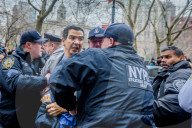 NEWS - New York: Tumult an Demo gegen Ausschaffung