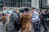 NEWS - New York: Tumult an Demo gegen Ausschaffung