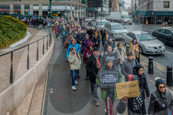 NEWS - New York: Tumult an Demo gegen Ausschaffung