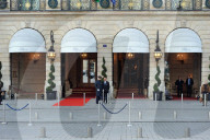 NEWS - Paris: Juwelen-Raub im Hotel Ritz: Täter gefasst - Beute gefunden